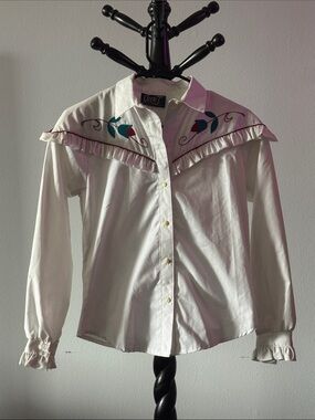 Let’s Rodeo - Circle T Vintage Flutter Button Down Shirt 4.1.M